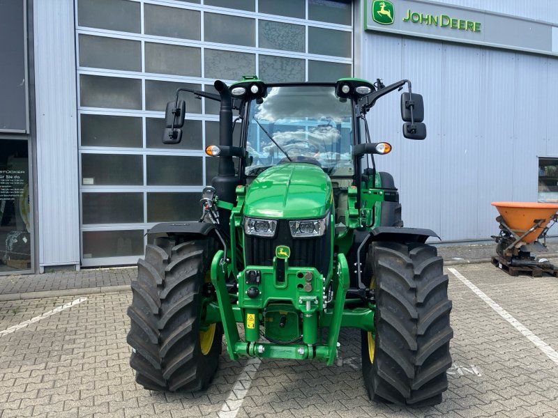 John Deere 5120M