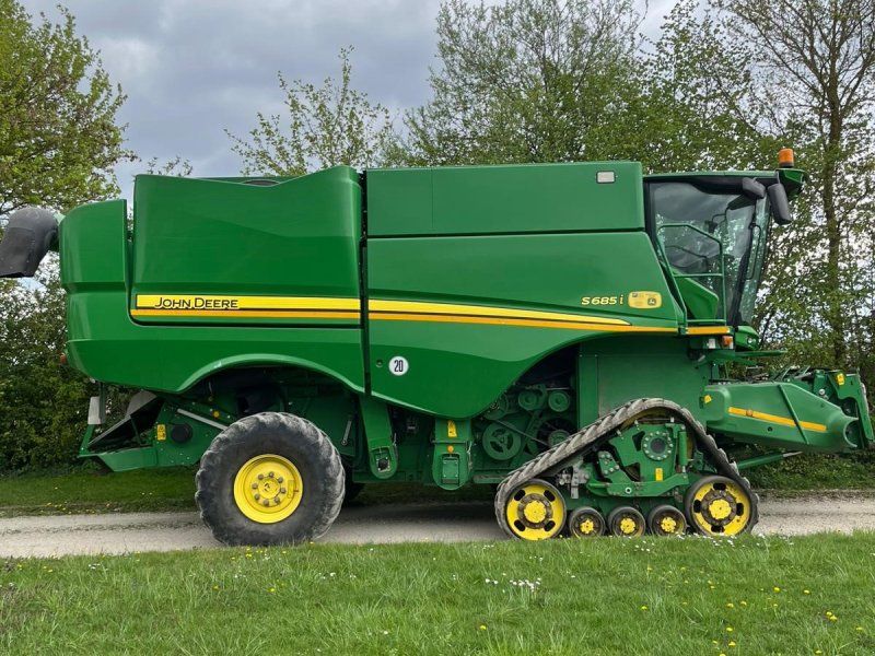 John Deere S685 i