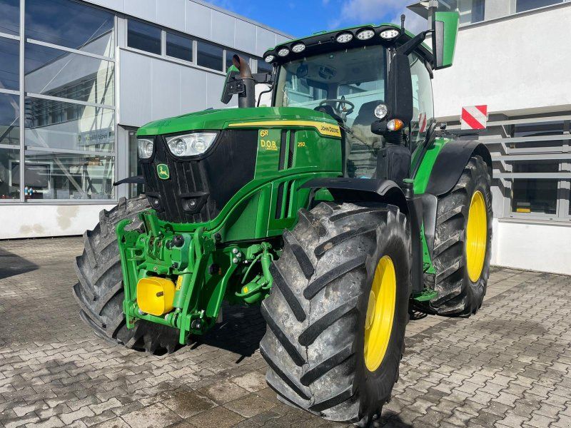 John Deere 6R 250 6R250