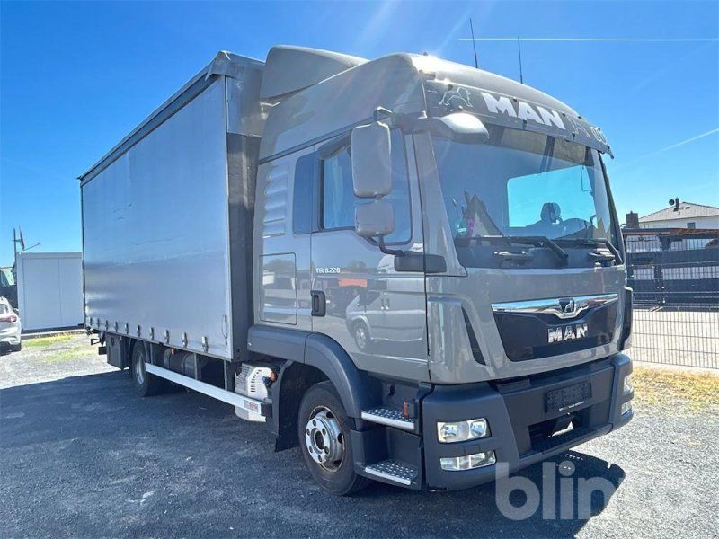 MAN TGL 8.220