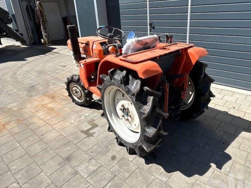 Kubota B1600