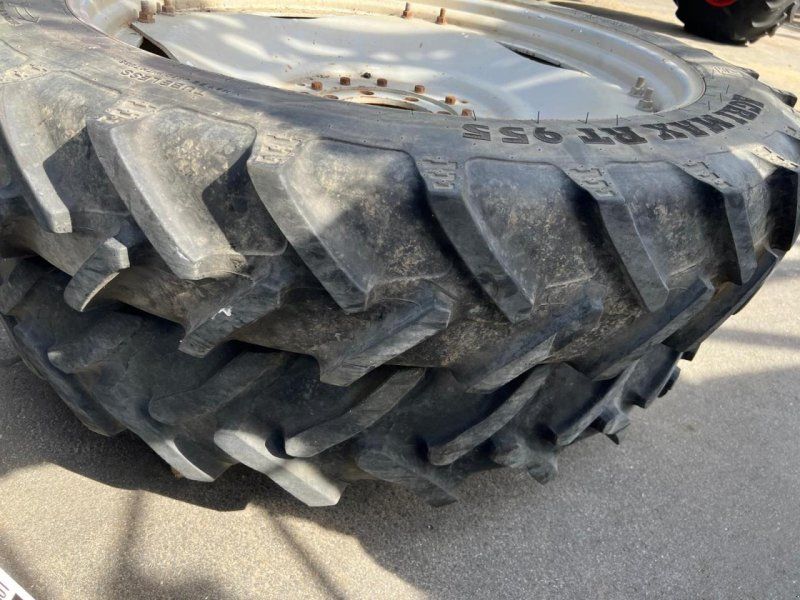 BKT 270/95 R44 , Verstellfelge, Pflegeräder