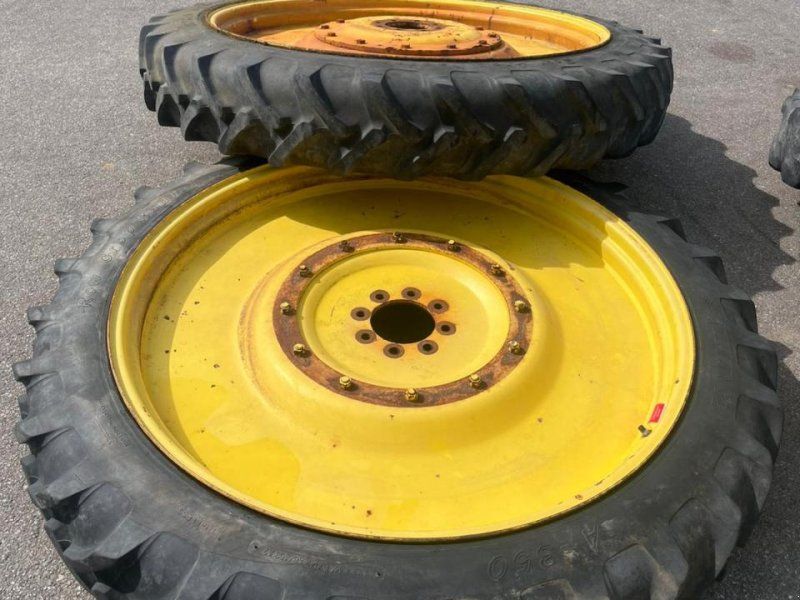 John Deere 270/95 R48, 230/95 R32, 8-Loch, Pflege