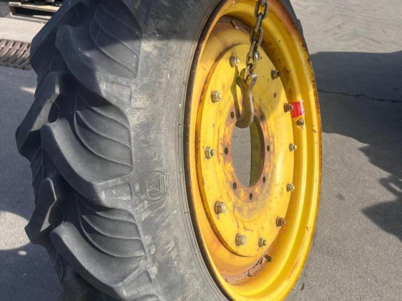 Taurus 270/95 R32, 8-Loch