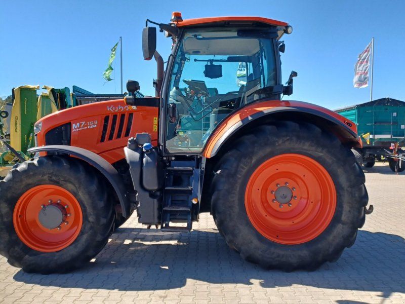 Kubota M7-153 Premium KVT
