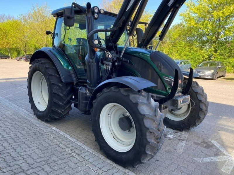 Valtra N104 MIT QUICKE FRONTALDER