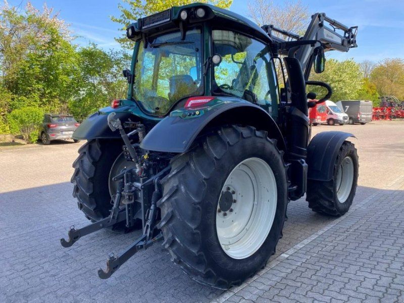 Valtra N104 MIT QUICKE FRONTALDER