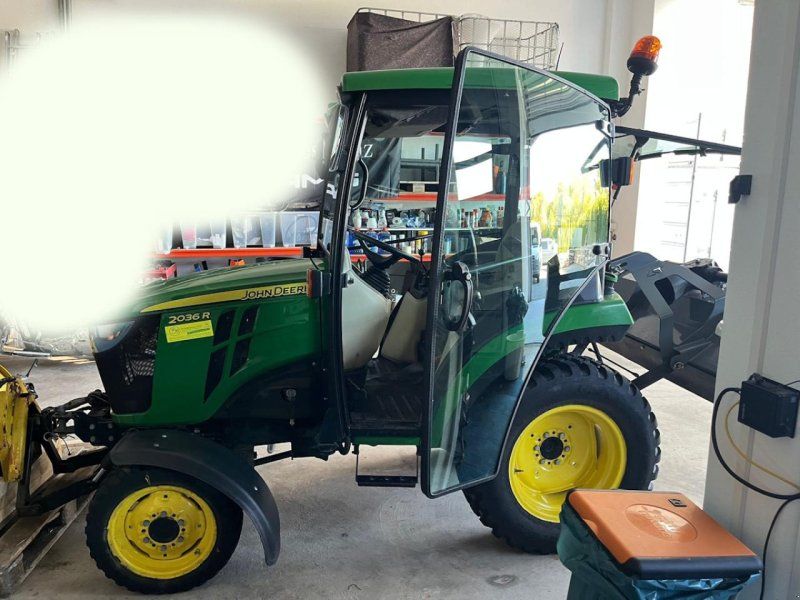 John Deere 2036R