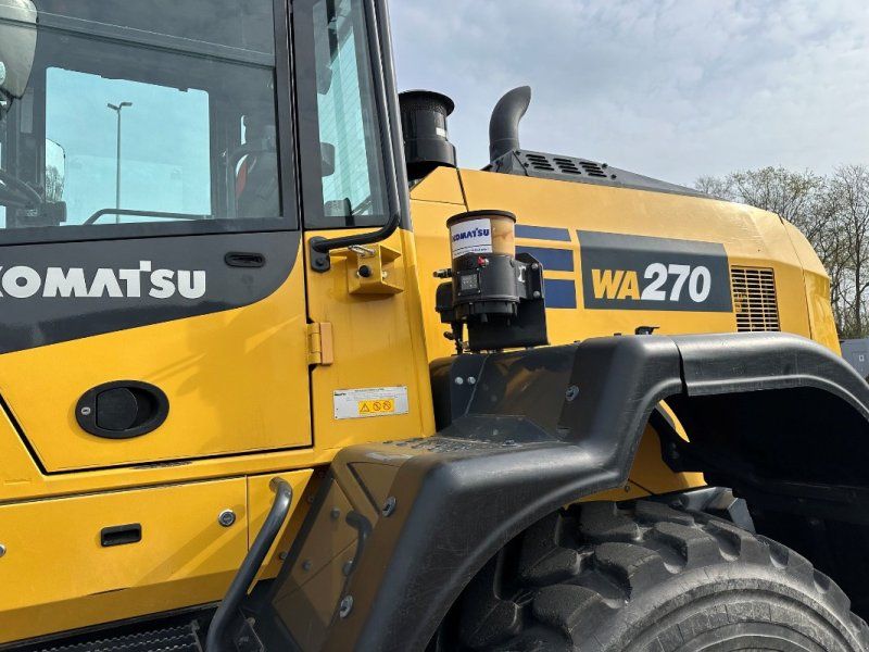 Komatsu WA 270-8