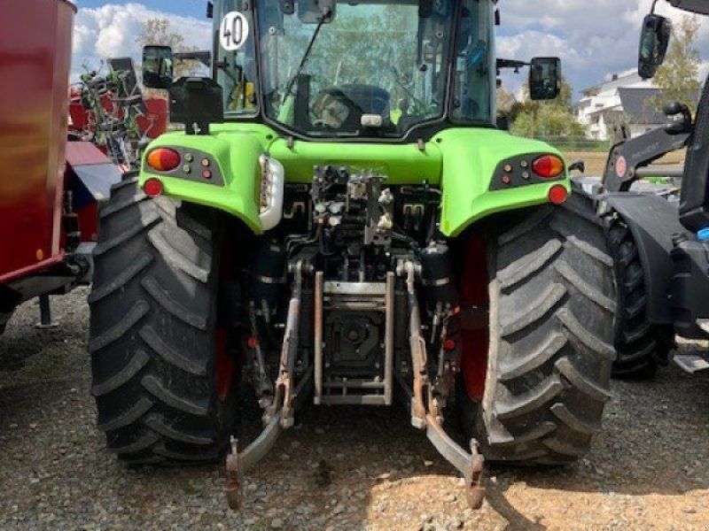 Claas Arion 420