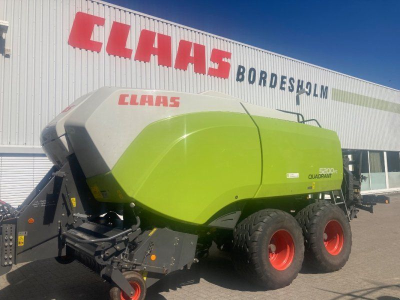 Claas Quadrant 5200 FC Tandem