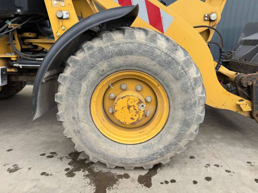 CAT 907H