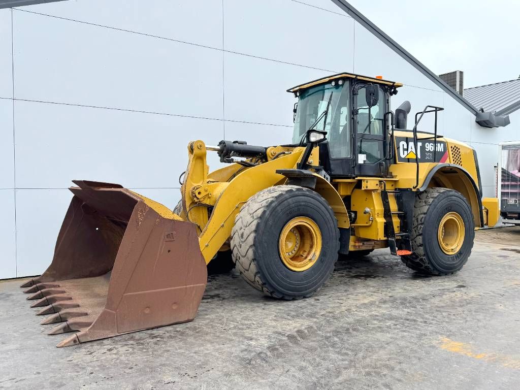 CAT 966MXE - Camera / Automatic Greasing