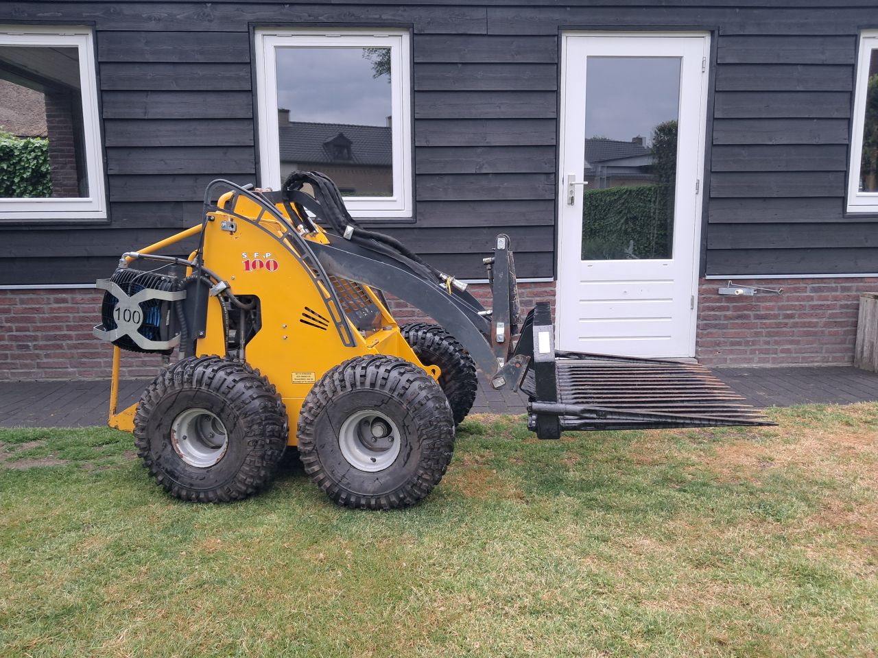 Sherpa 100 ( Bj 2022 ) Giant / Skidster / Honda / Tegelriek
