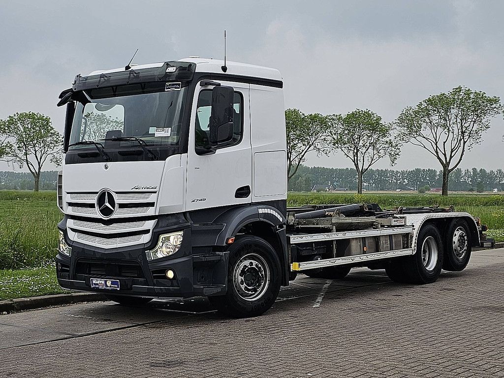 MERCEDES-BENZ ACTROS 2745 LS