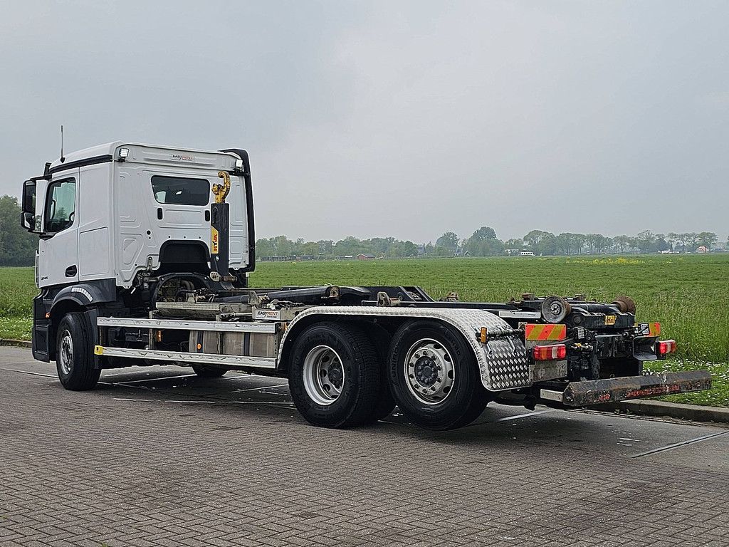MERCEDES-BENZ ACTROS 2745 LS