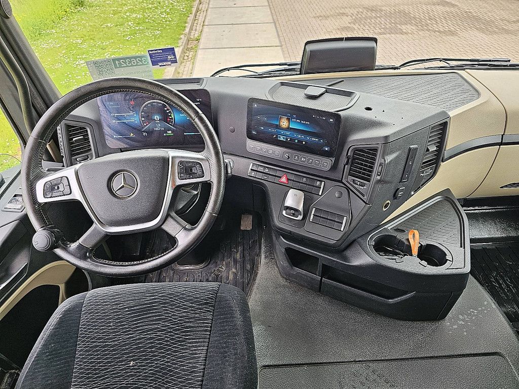 MERCEDES-BENZ ACTROS 2745 LS