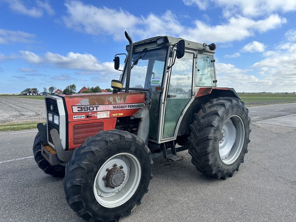 Massey Ferguson 390T