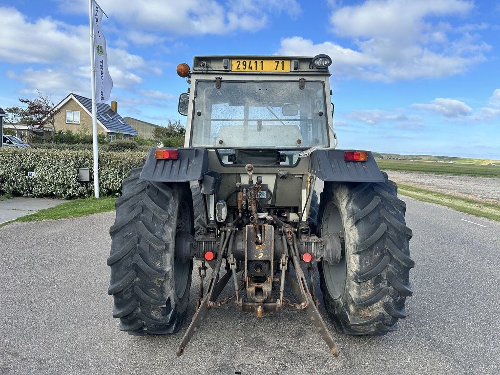 Massey Ferguson 390T