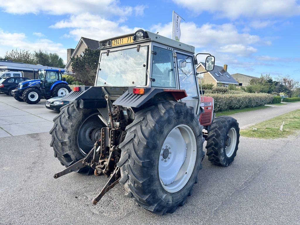 Massey Ferguson 390T