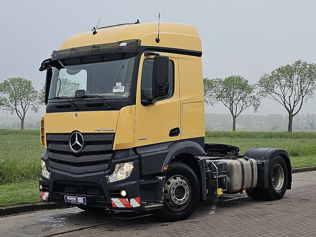 MERCEDES-BENZ ACTROS 1843