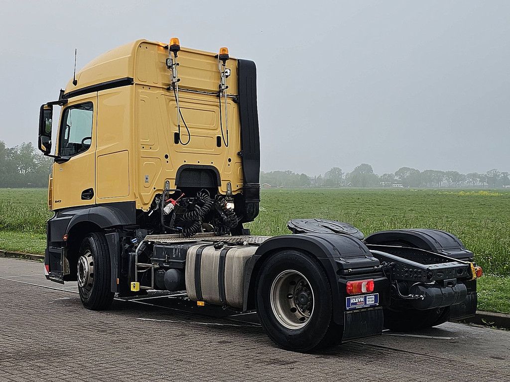 MERCEDES-BENZ ACTROS 1843