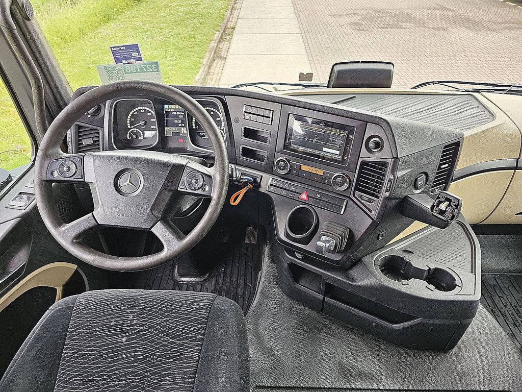 MERCEDES-BENZ ACTROS 1843