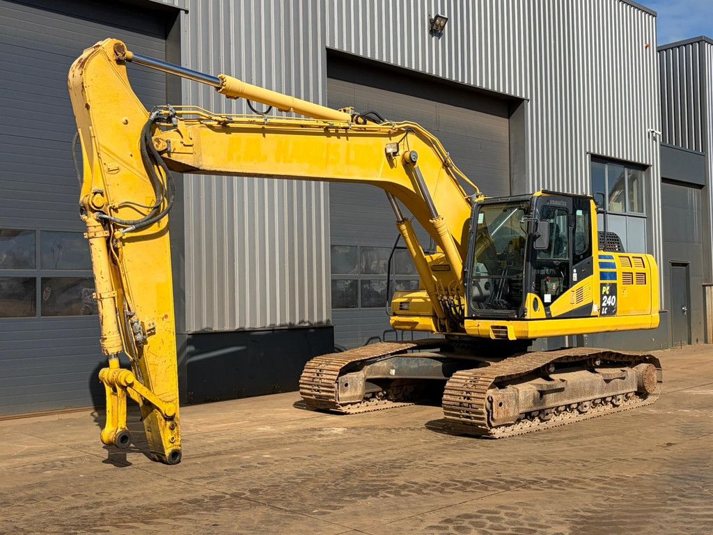 Komatsu PC240-10