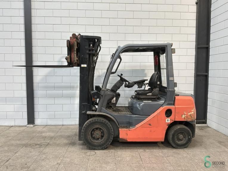 Gabelstapler Diesel Toyota 02-8 FDF 25 2008 Triplex