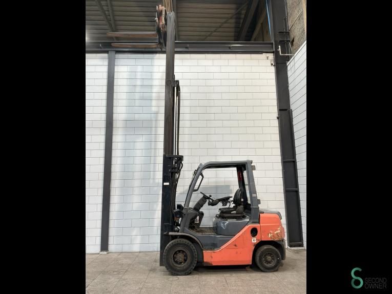 Gabelstapler Diesel Toyota 02-8 FDF 25 2008 Triplex