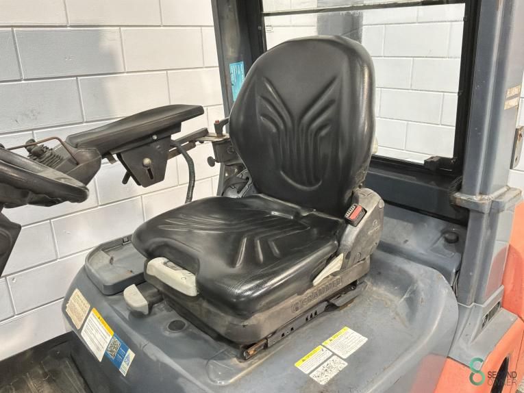 Gabelstapler Diesel Toyota 02-8 FDF 25 2008 Triplex