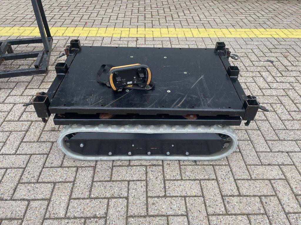 Tracked Carrier 1200 R