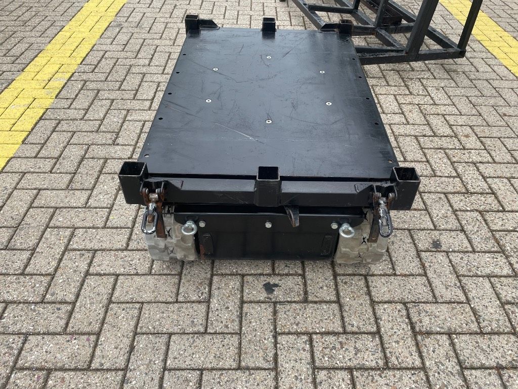 Tracked Carrier 1200 R