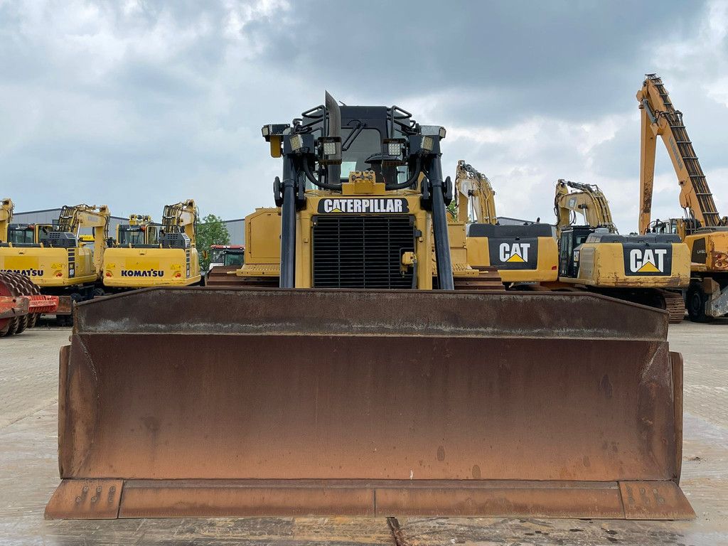 Caterpillar D6T LGP