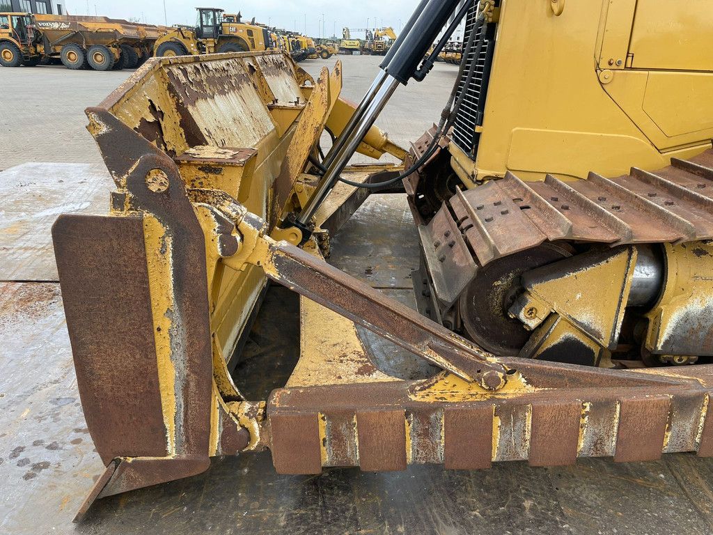 Caterpillar D6T LGP