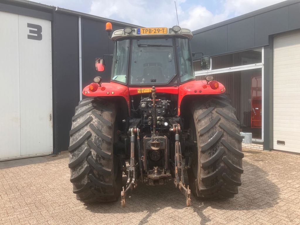 Massey Ferguson 6490 DYNASHIFT