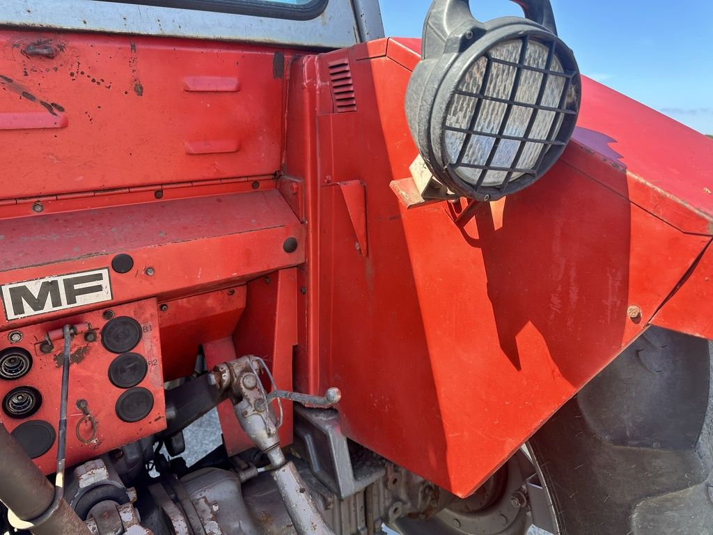 Massey-Ferguson 575