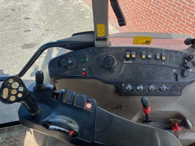 Case CVX 1190