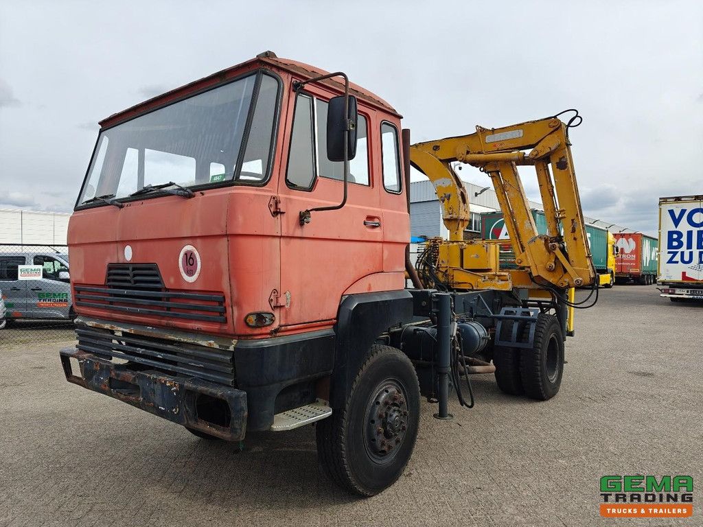 DAF FAV 1800 DT 320 4x4 Day Cab - Effer 2x Extendable - Fully Leaf-Sprung - MARGIN