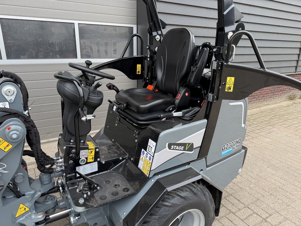 Giant G2300 X-TRA HD ''grey edition'' minishovel / kniklader NIEUW