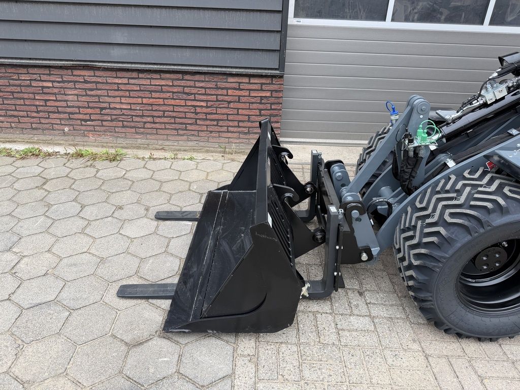 Giant G2700 HD X-TRA + GRIJS minishovel / kniklader NIEUW