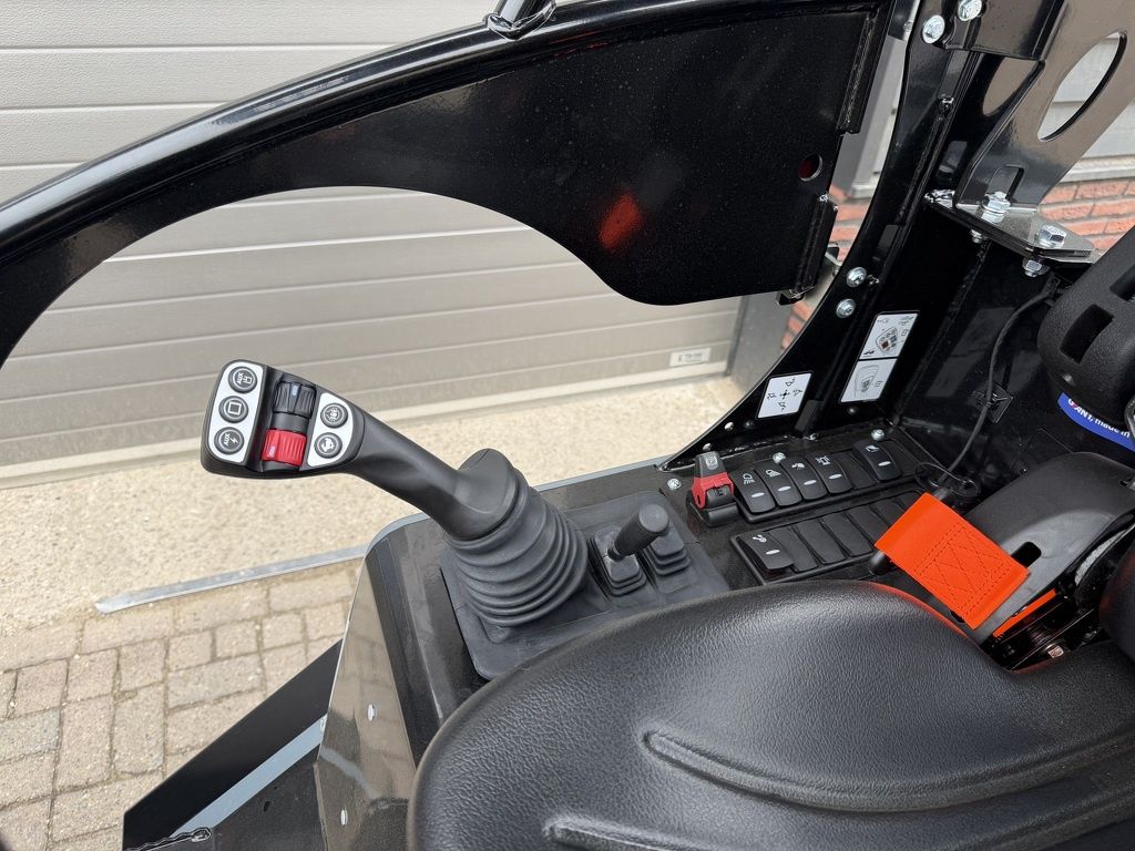Giant G2700 HD X-TRA + GRIJS minishovel / kniklader NIEUW