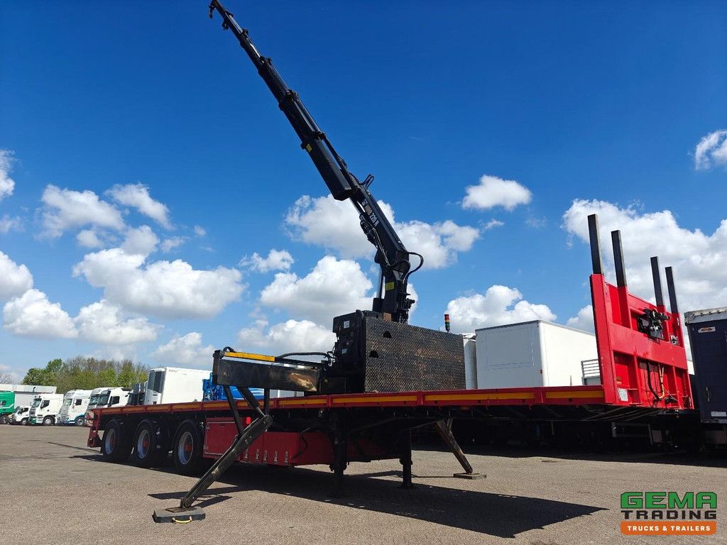 Floor FLO-17-30H2 HIAB R220 F4+1 - Radio-controlled with PowerPack - 2 Steering Axles with Remote Control - Lift Axle - Steering Axle - Twistlocks - Stakes