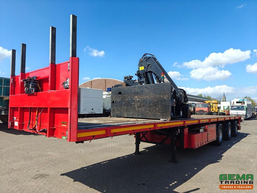 Floor FLO-17-30H2 HIAB R220 F4+1 - Radio-controlled with PowerPack - 2 Steering Axles with Remote Control - Lift Axle - Steering Axle - Twistlocks - Stakes