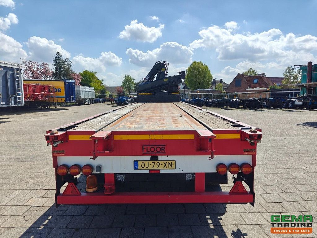 Floor FLO-17-30H2 HIAB R220 F4+1 - Radio-controlled with PowerPack - 2 Steering Axles with Remote Control - Lift Axle - Steering Axle - Twistlocks - Stakes