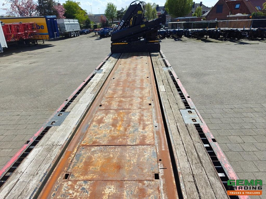 Floor FLO-17-30H2 HIAB R220 F4+1 - Radio-controlled with PowerPack - 2 Steering Axles with Remote Control - Lift Axle - Steering Axle - Twistlocks - Stakes