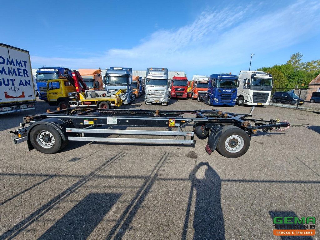 Krone AZ BDF-Chassis – TwistLocks – 40-mm-Kupplung – Zugstange – ABS