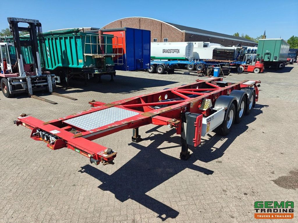 Van Hool A3C002 20 30FT TANK/SWAP - 3620KG - ADR - BPW Assen Disc - Alcoa's - Tires 80%
