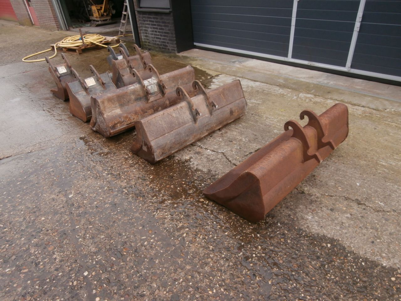 DIV GRAAFBAKKEN cw 05 7 STUKS €1500,00
