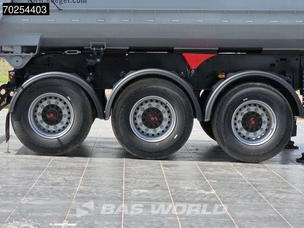 Kögel SKM24 3 axles NUEVO Semirremolque disponible de inmediato con eje elevable, 26 m³
